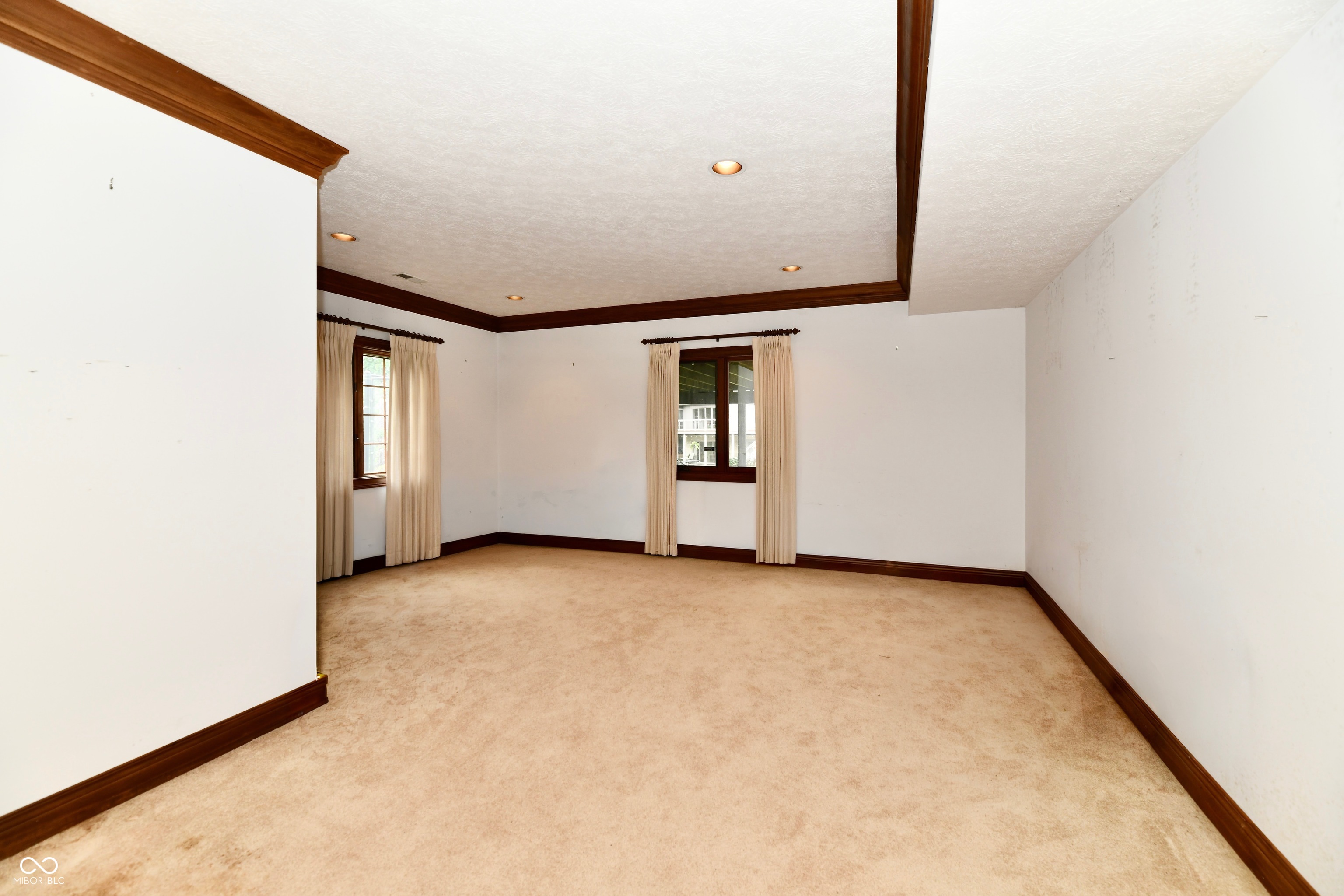 9719 Decatur Drive Indianapolis, IN 46256 - Photo 37 of 101 Gallery Image 37