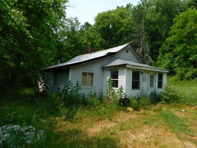 31790 Huston Road Logan, OH 43138 - Photo 1 of 7 006