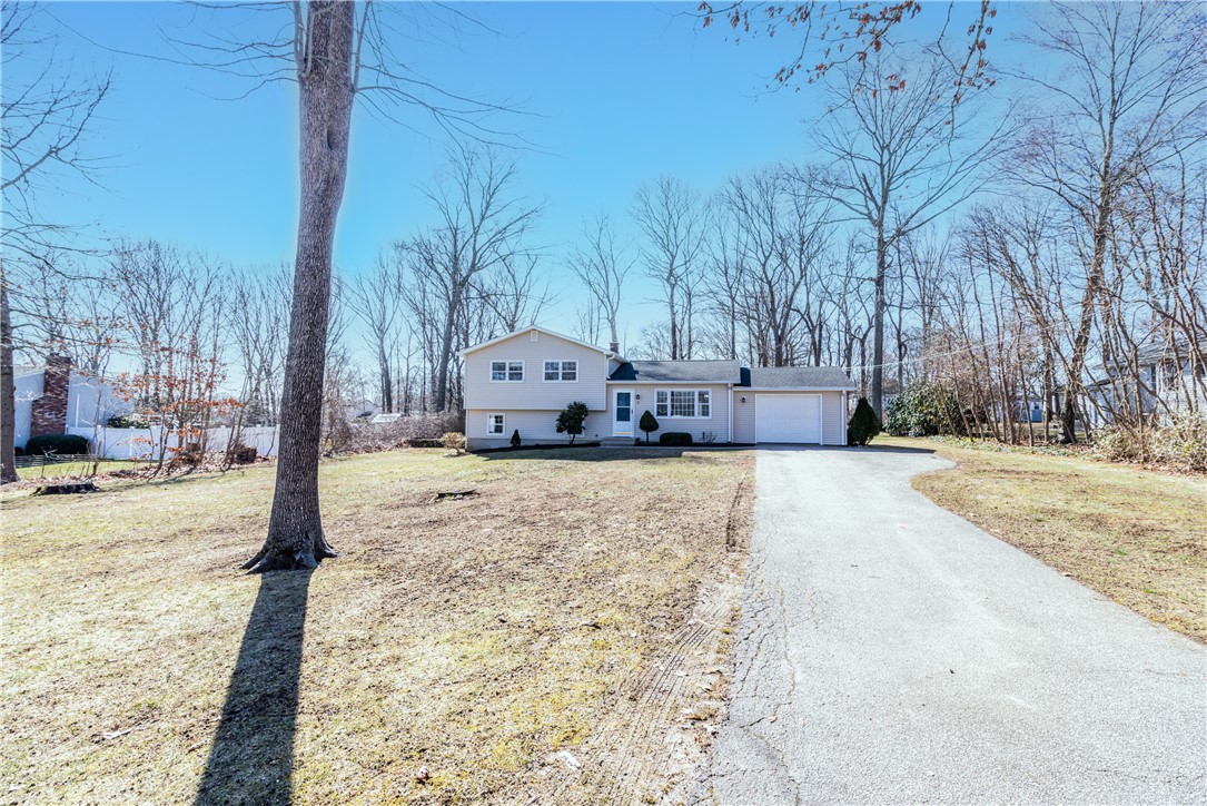 5 Holly Drive Westerly, RI 02891 - Photo 2 of 50