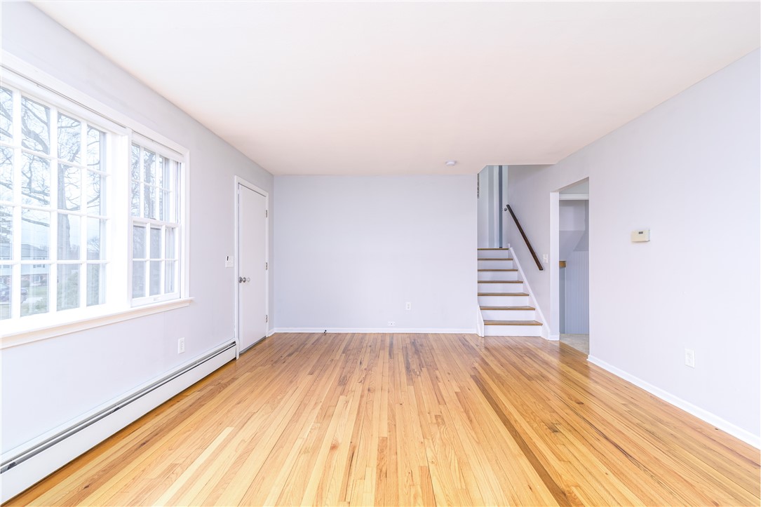 5 Holly Drive Westerly, RI 02891 - Photo 23 of 50