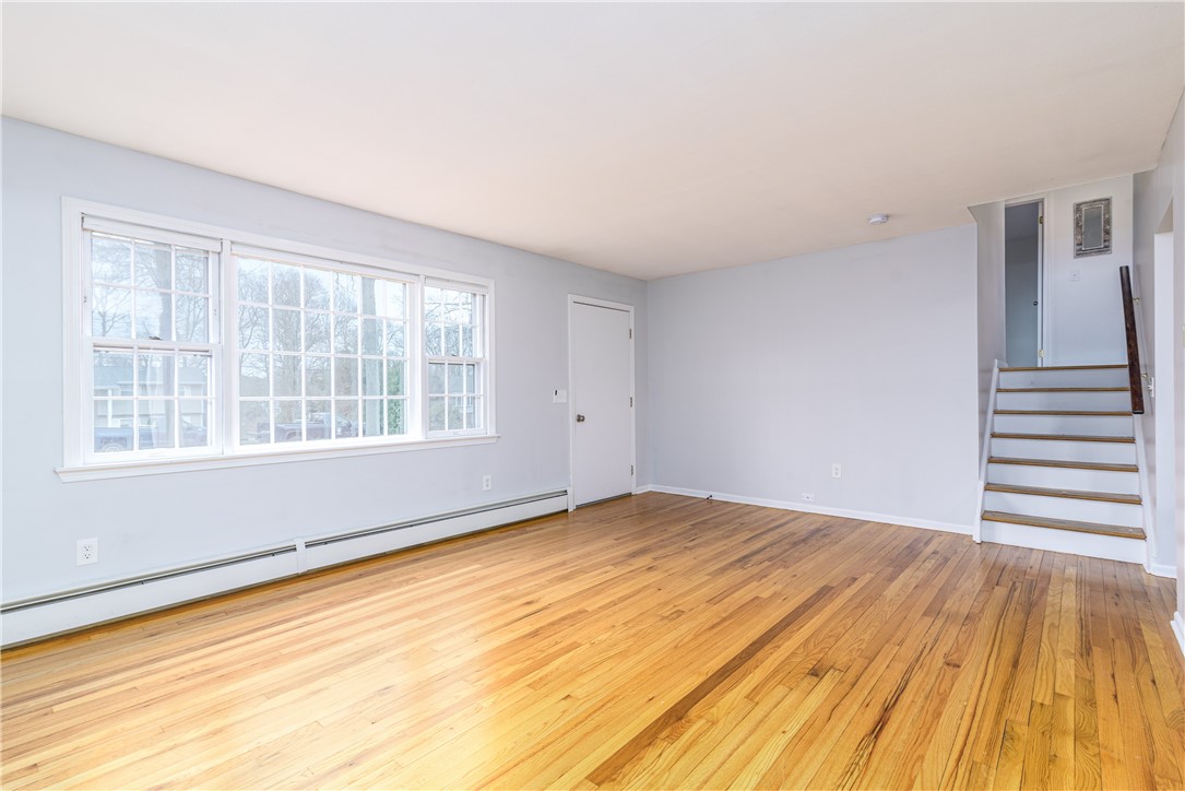 5 Holly Drive Westerly, RI 02891 - Photo 24 of 50