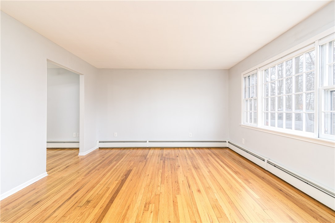 5 Holly Drive Westerly, RI 02891 - Photo 25 of 50