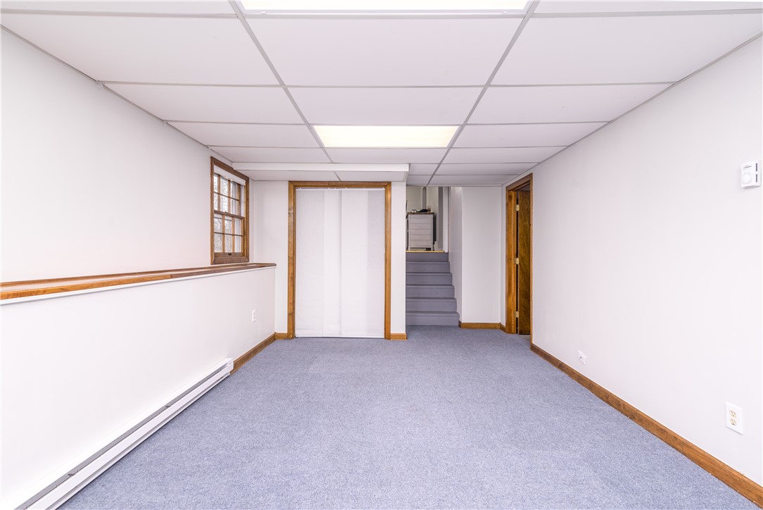 5 Holly Drive Westerly, RI 02891 - Photo 31 of 50