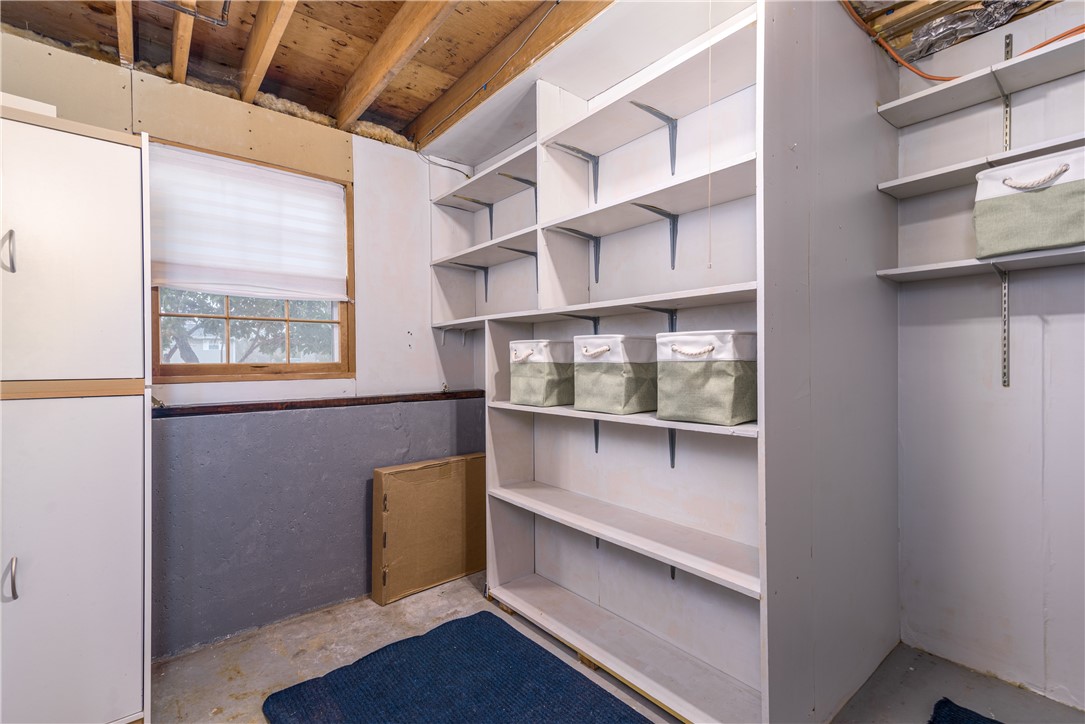 5 Holly Drive Westerly, RI 02891 - Photo 37 of 50