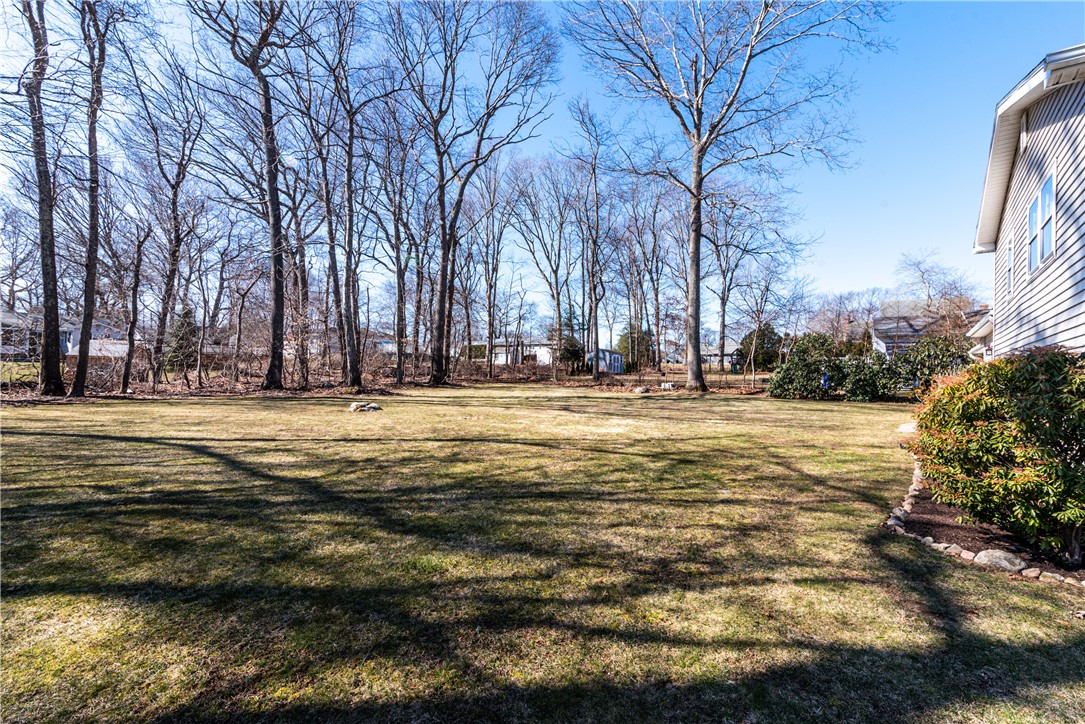 5 Holly Drive Westerly, RI 02891 - Photo 41 of 50