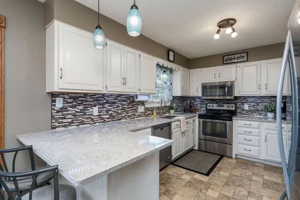 $459,900 | 115 Tami Lane, Mankato, MN 56001