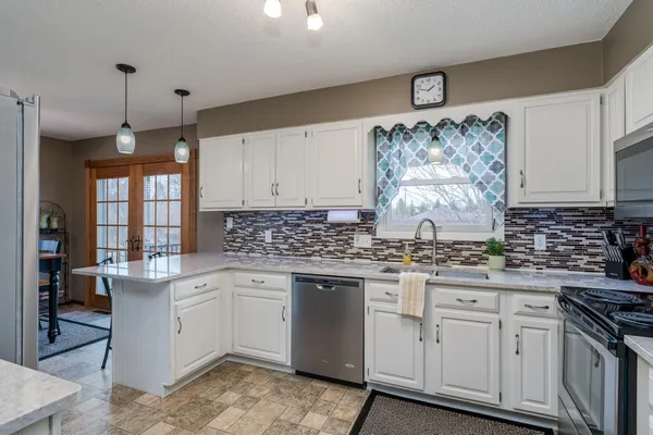 $459,900 | 115 Tami Lane, Mankato, MN 56001