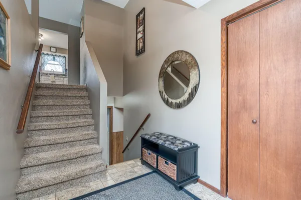 $459,900 | 115 Tami Lane, Mankato, MN 56001