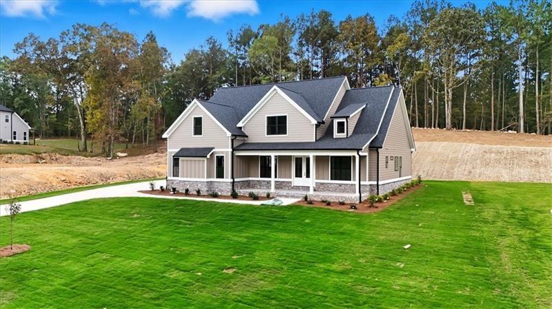 9 Everwood Court Rome, GA 30161 - Photo 4 of 44 a front view of a house with a yard
