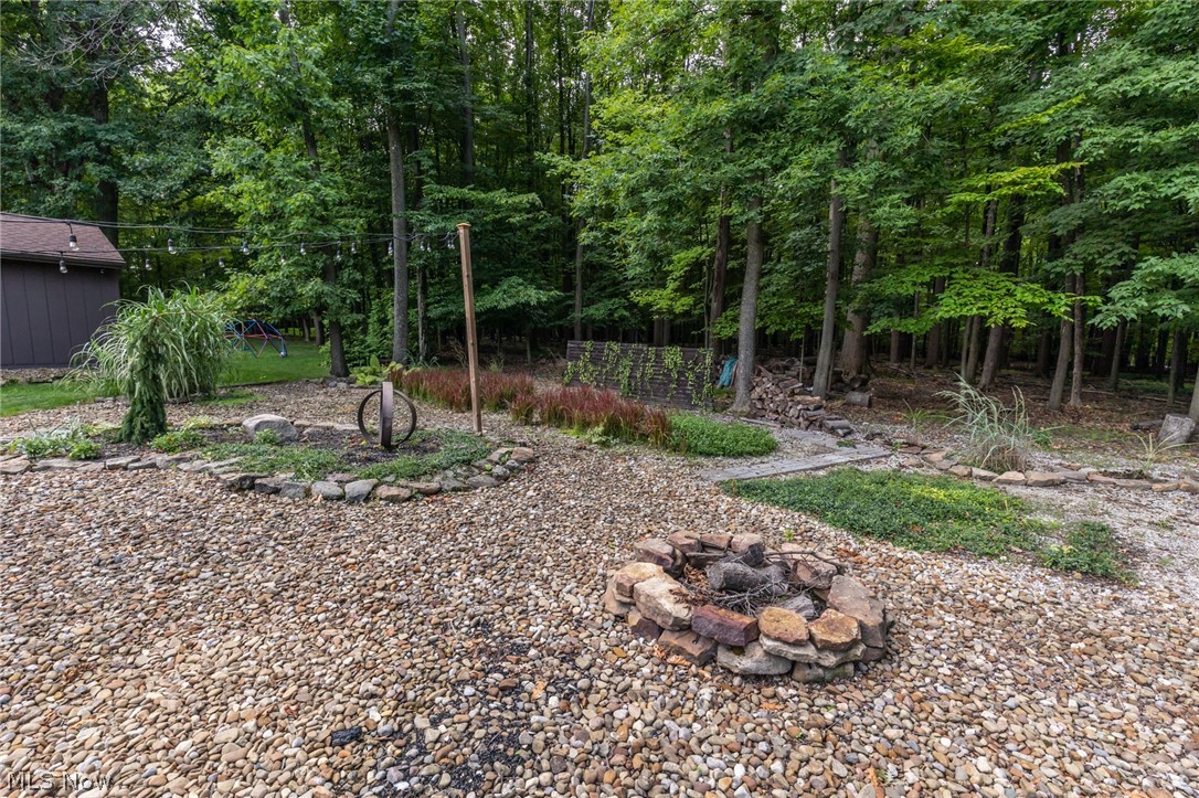 12852 Falling Water Road Strongsville, OH 44136 - Photo 33 of 34 Gallery Image 33