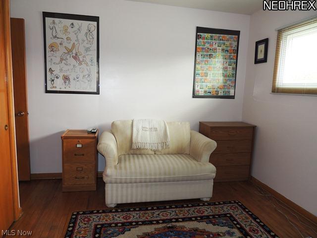7296 Oakwood Road Parma, OH 44130 - Photo 9 of 20