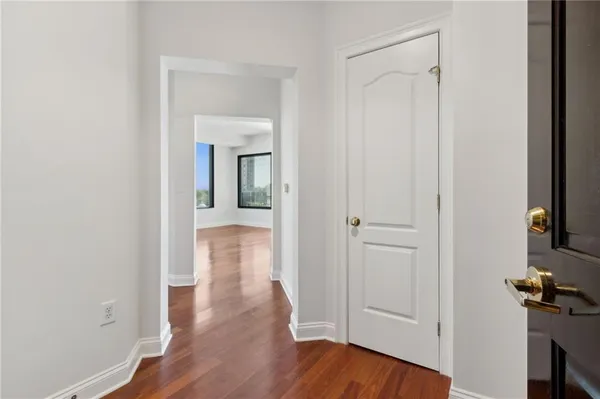 $399,900 | 2828 Peachtree Road Northwest, Unit 802, Atlanta, GA 30305