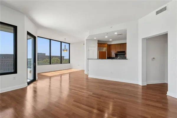 $399,900 | 2828 Peachtree Road Northwest, Unit 802, Atlanta, GA 30305