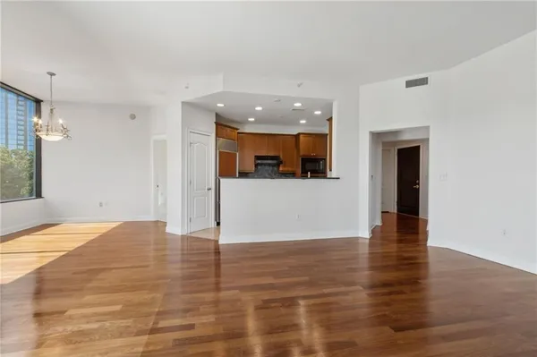$399,900 | 2828 Peachtree Road Northwest, Unit 802, Atlanta, GA 30305