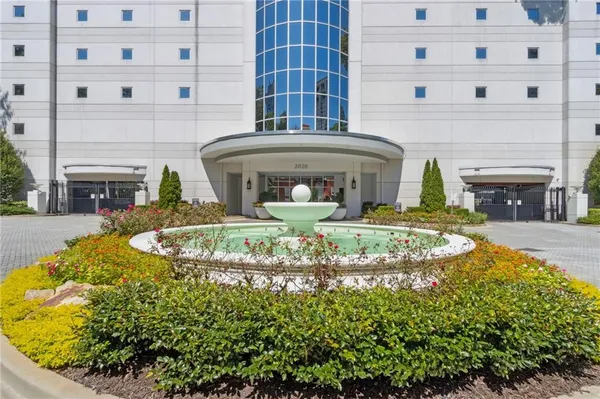 $399,900 | 2828 Peachtree Road Northwest, Unit 802, Atlanta, GA 30305