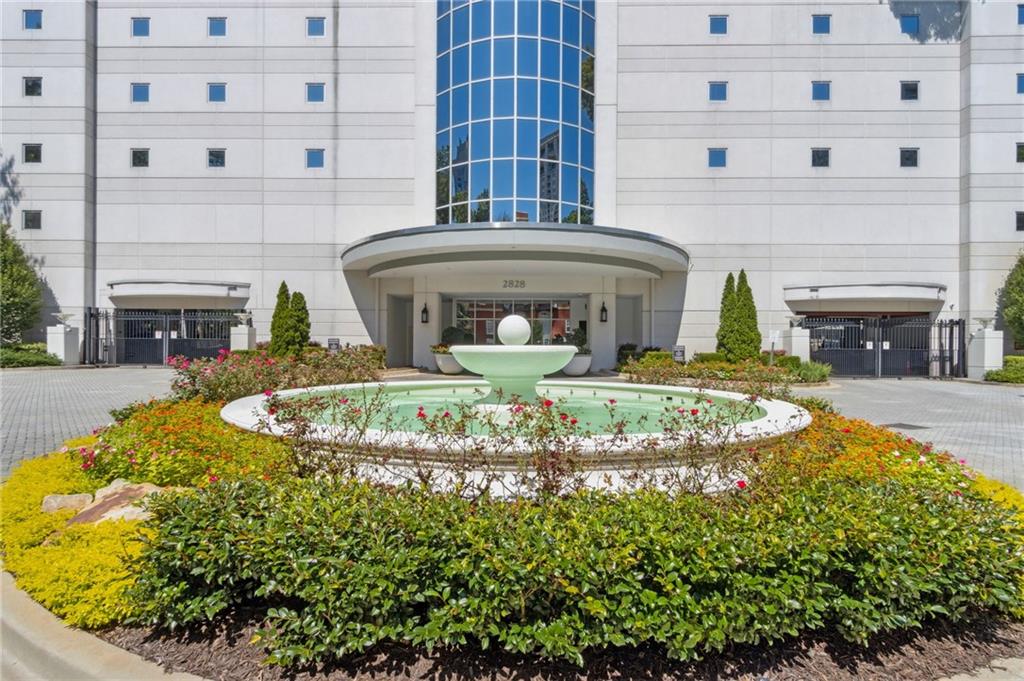 2828 Peachtree Road Northwest, Unit 802 Atlanta, GA 30305 - Photo 2 of 49