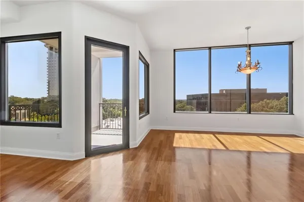 $399,900 | 2828 Peachtree Road Northwest, Unit 802, Atlanta, GA 30305