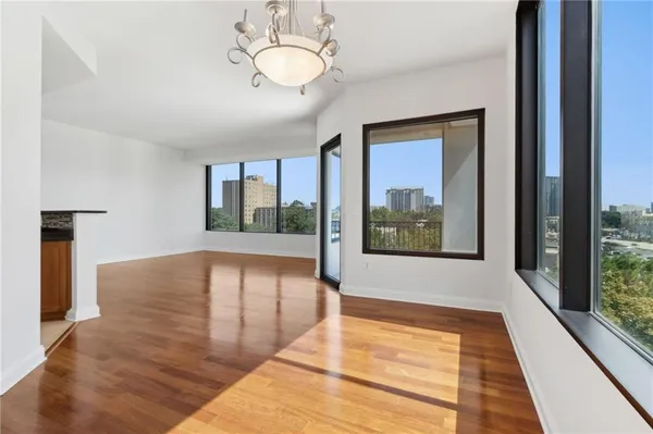 $399,900 | 2828 Peachtree Road Northwest, Unit 802, Atlanta, GA 30305