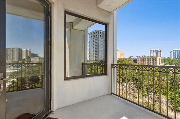 $399,900 | 2828 Peachtree Road Northwest, Unit 802, Atlanta, GA 30305