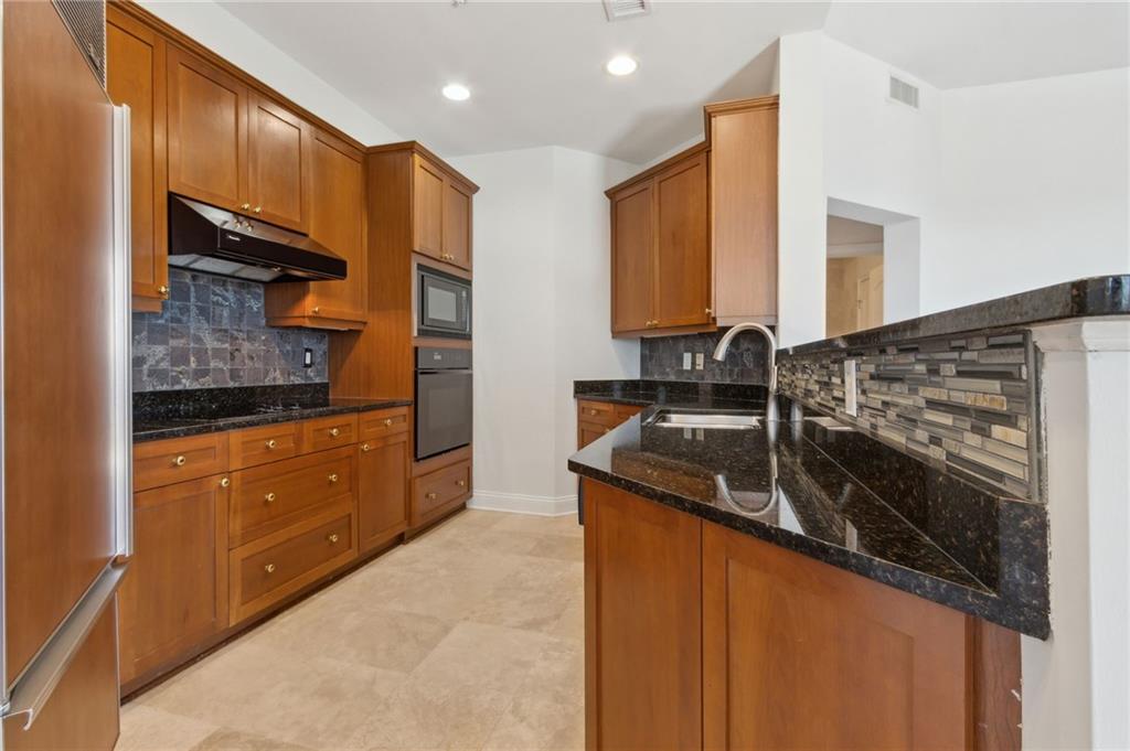 2828 Peachtree Road Northwest, Unit 802 Atlanta, GA 30305 - Photo 29 of 49