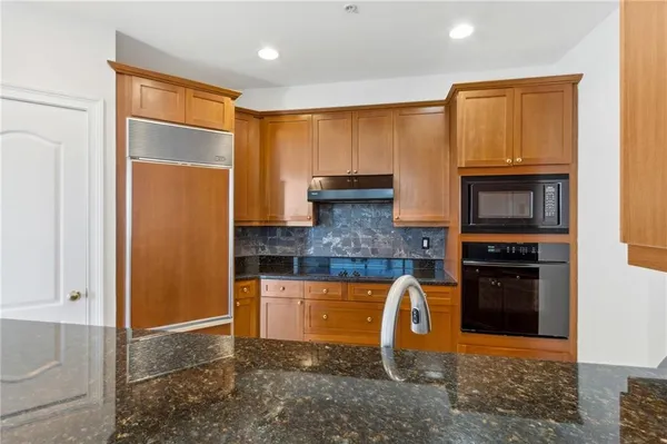 $399,900 | 2828 Peachtree Road Northwest, Unit 802, Atlanta, GA 30305