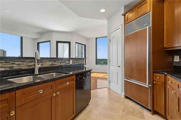 $399,900 | 2828 Peachtree Road Northwest, Unit 802, Atlanta, GA 30305