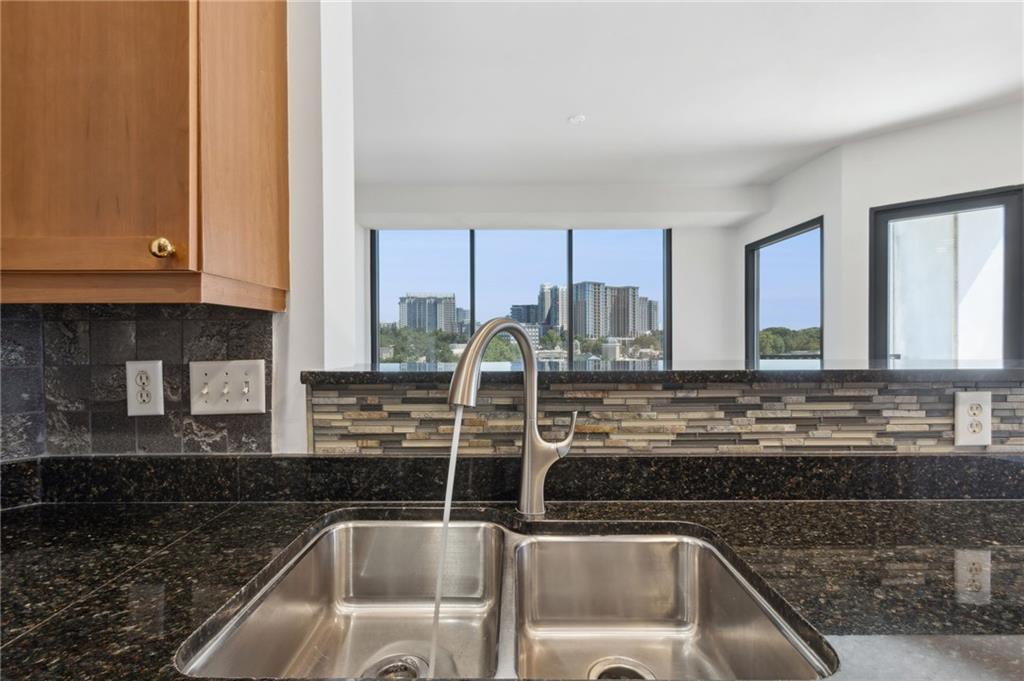 2828 Peachtree Road Northwest, Unit 802 Atlanta, GA 30305 - Photo 36 of 49