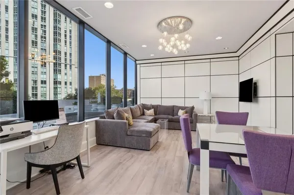 $399,900 | 2828 Peachtree Road Northwest, Unit 802, Atlanta, GA 30305