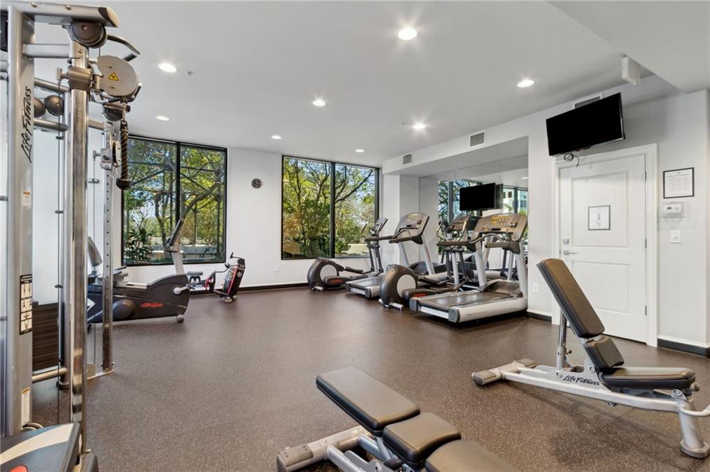 2828 Peachtree Road Northwest, Unit 802 Atlanta, GA 30305 - Photo 8 of 49