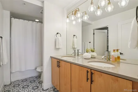 $570,000 | 360 South Lafayette Street, Unit 305, Denver, CO 80209