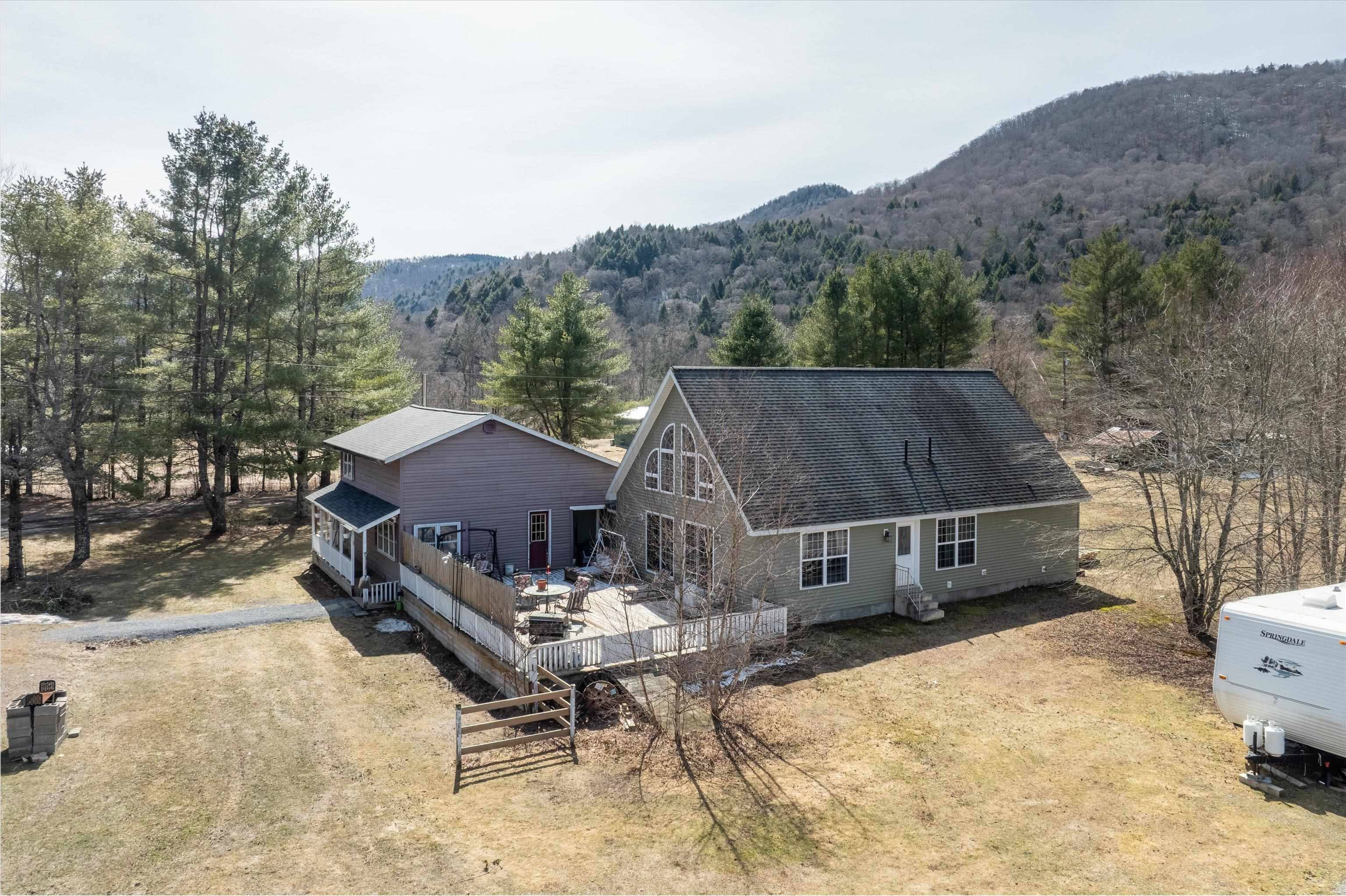 54 Twitchell Settlement Rochester, VT 05767 - Photo 6 of 49 Gallery Image 6