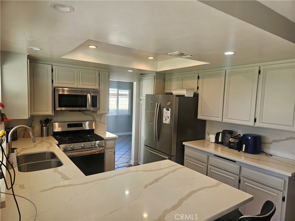 37323 Daybreak Street Palmdale, CA 93550 - Photo 7 of 58