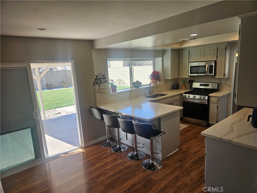 37323 Daybreak Street Palmdale, CA 93550 - Photo 10 of 58