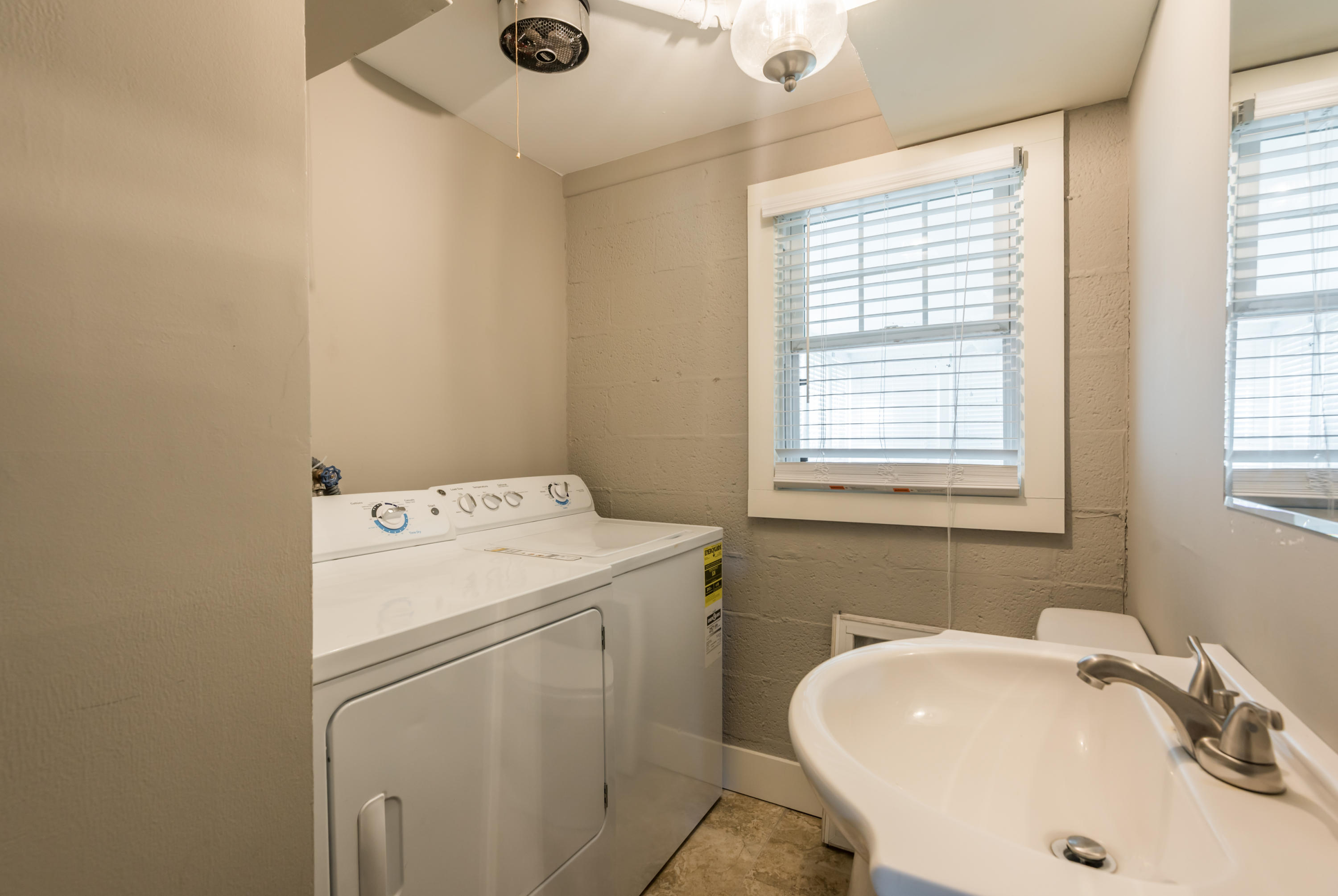 401 Kendall Road Knoxville, TN 37919 - Photo 15 of 31 401KendallRd-20