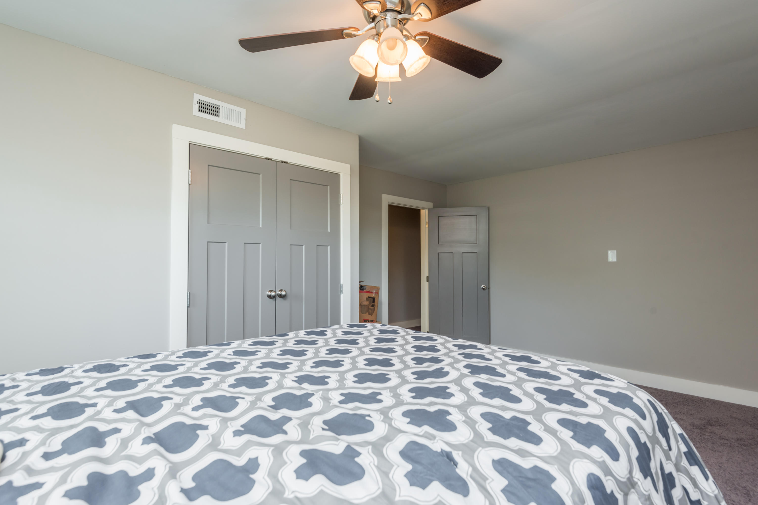 401 Kendall Road Knoxville, TN 37919 - Photo 23 of 31 401KendallRd-28