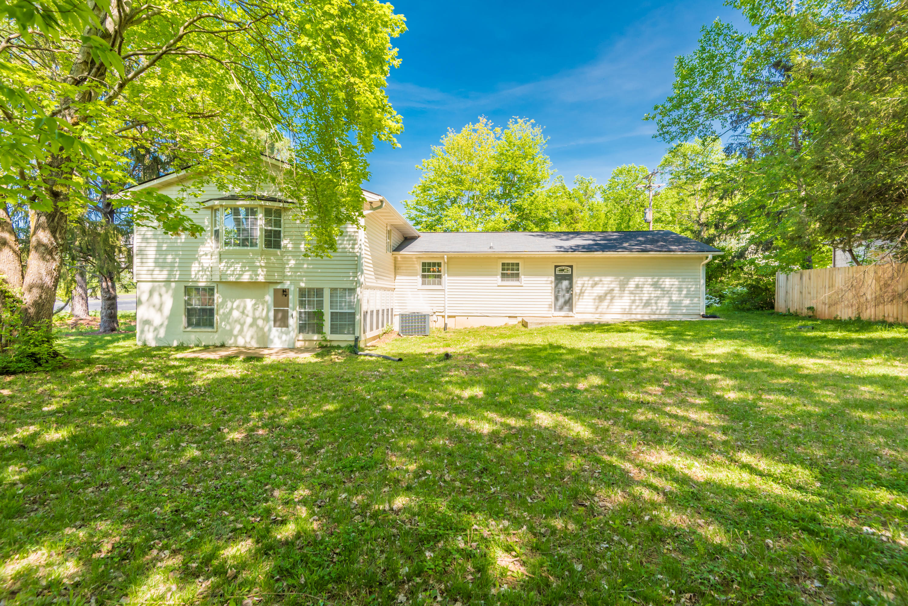 401 Kendall Road Knoxville, TN 37919 - Photo 29 of 31 401KendallRd-40