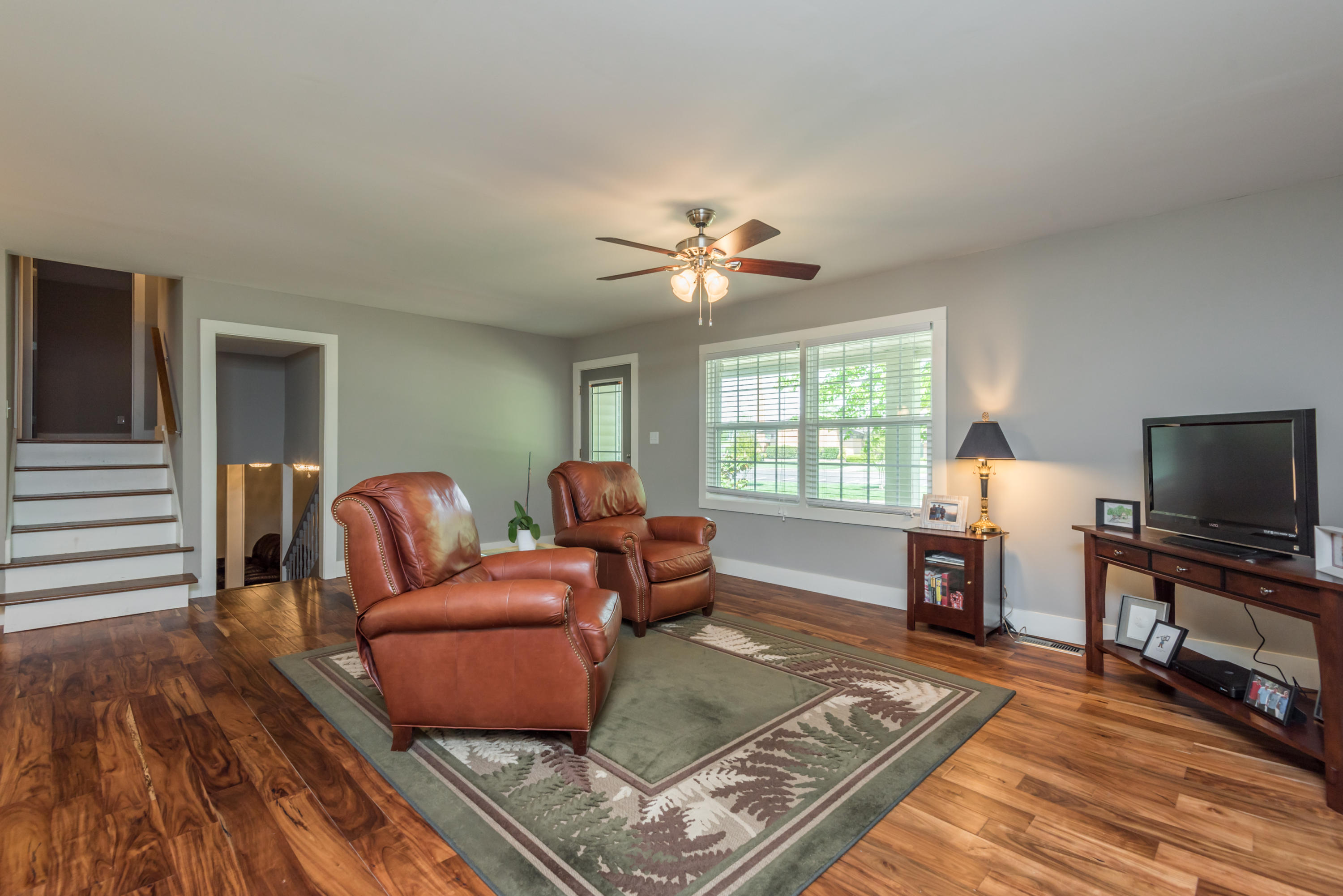 401 Kendall Road Knoxville, TN 37919 - Photo 4 of 31 401KendallRd-6