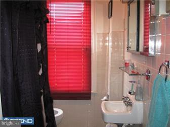 142 Catherine Street Reading, PA 19607 - Photo 6 of 9 Bathroom