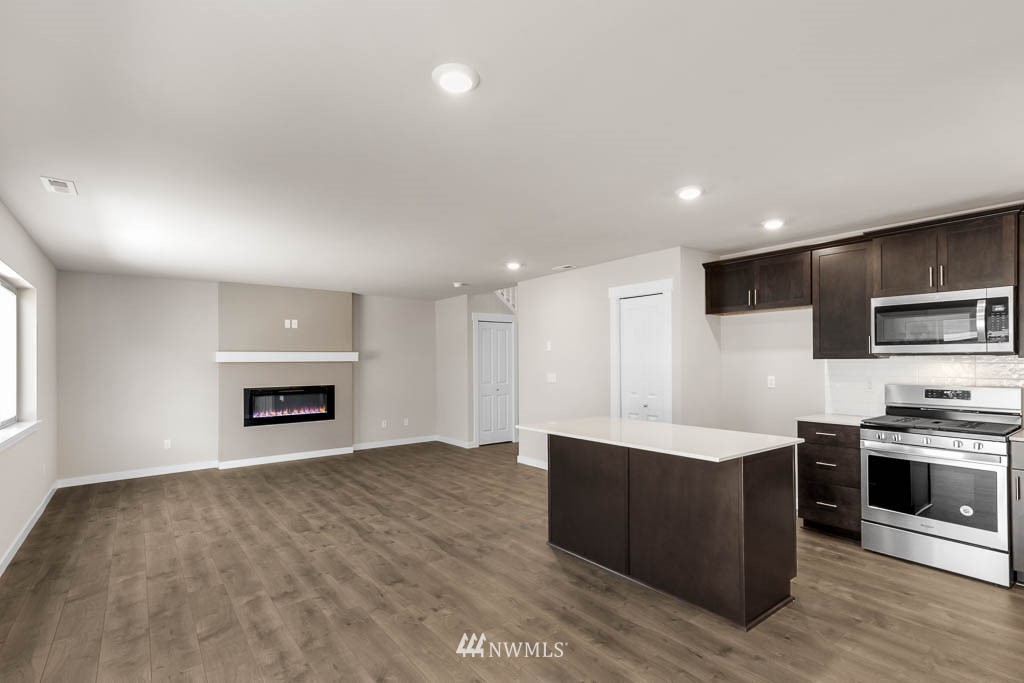 317 169th Place Southwest Bothell, WA 98012 - Photo 4 of 20