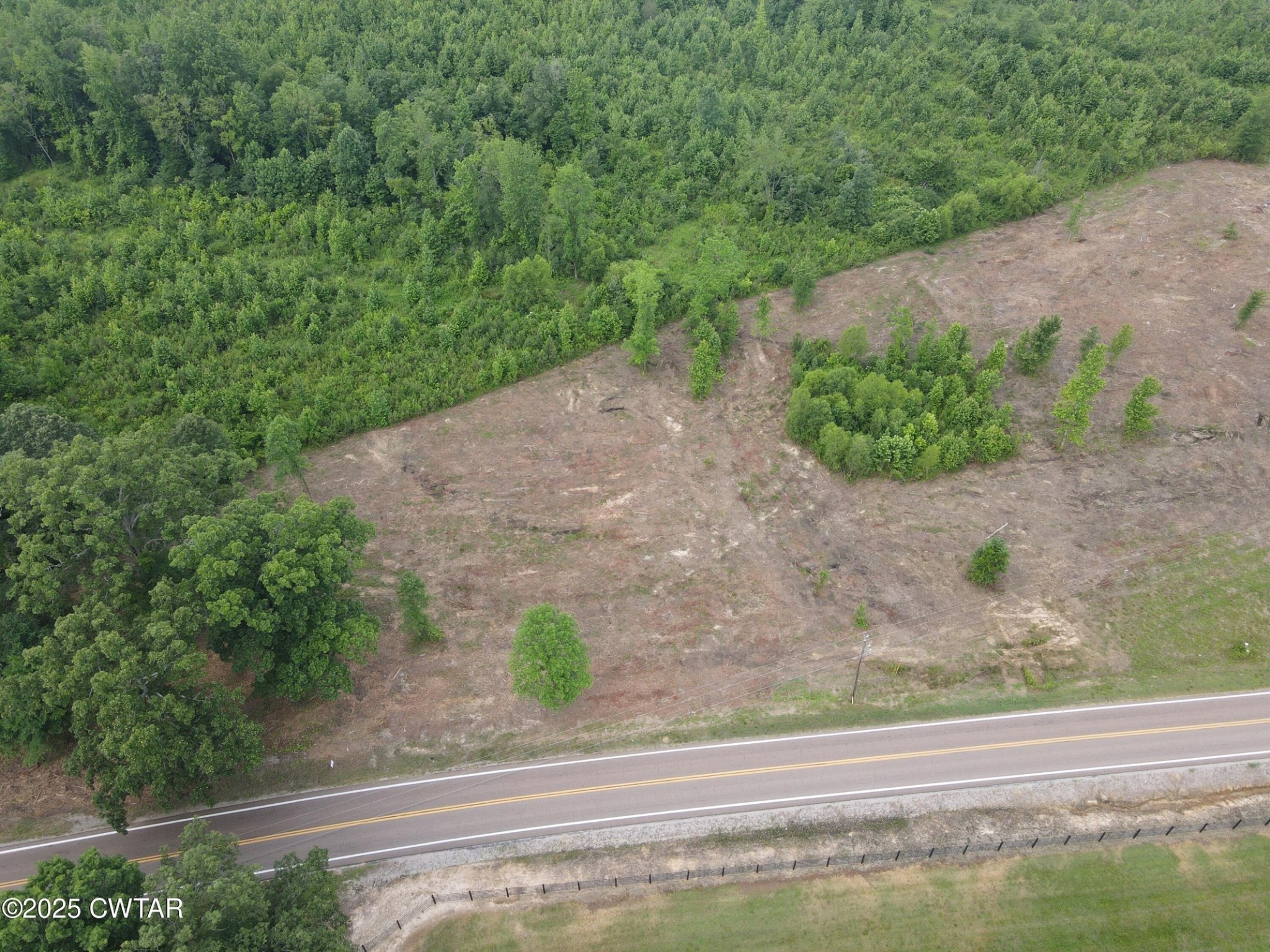 0 State Route South Enville, TN 38332 - Photo 5 of 12 a view of a terrace with a garden