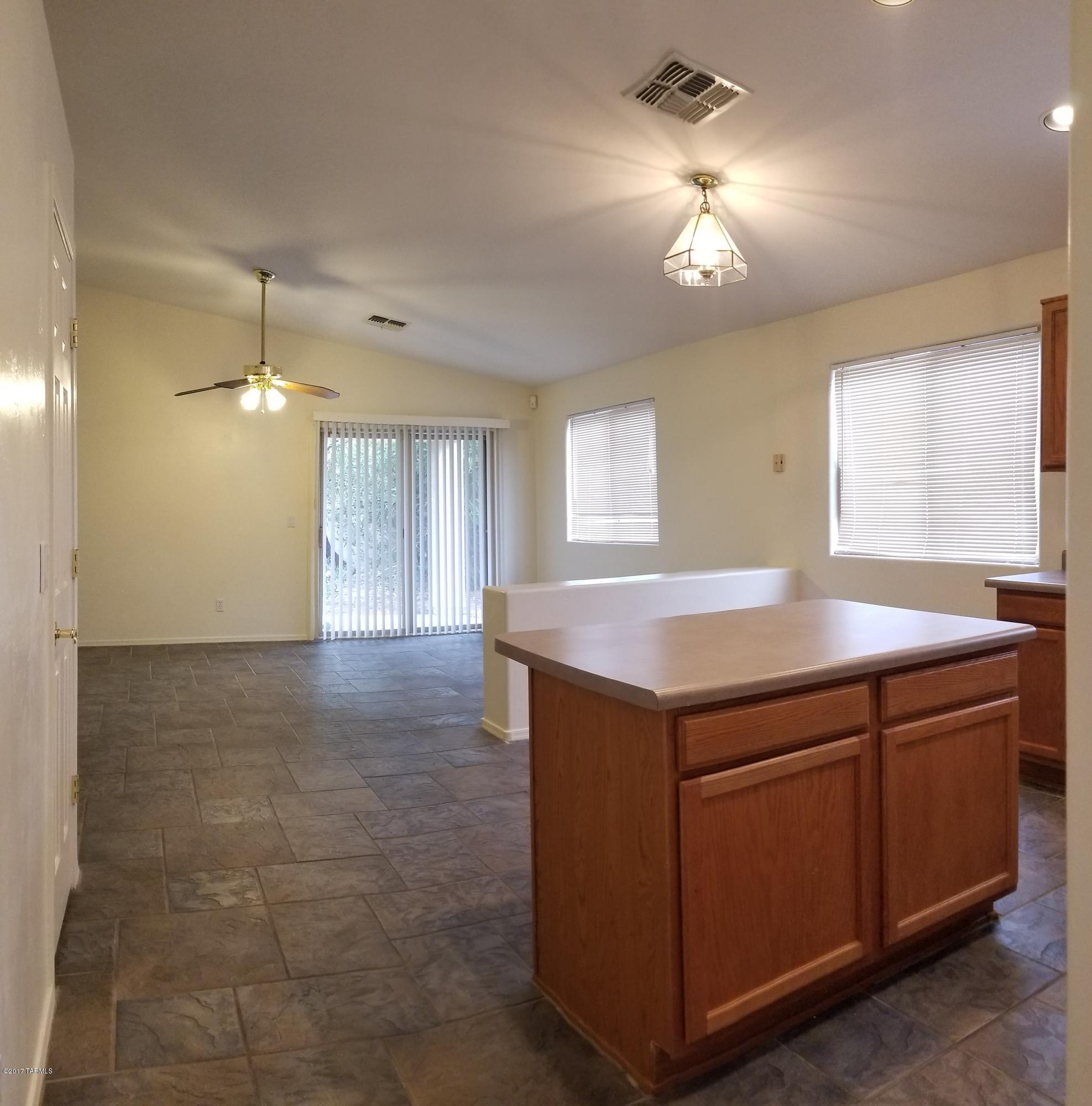 8469 South Burien Road Tucson, AZ 85747 - Photo 5 of 19