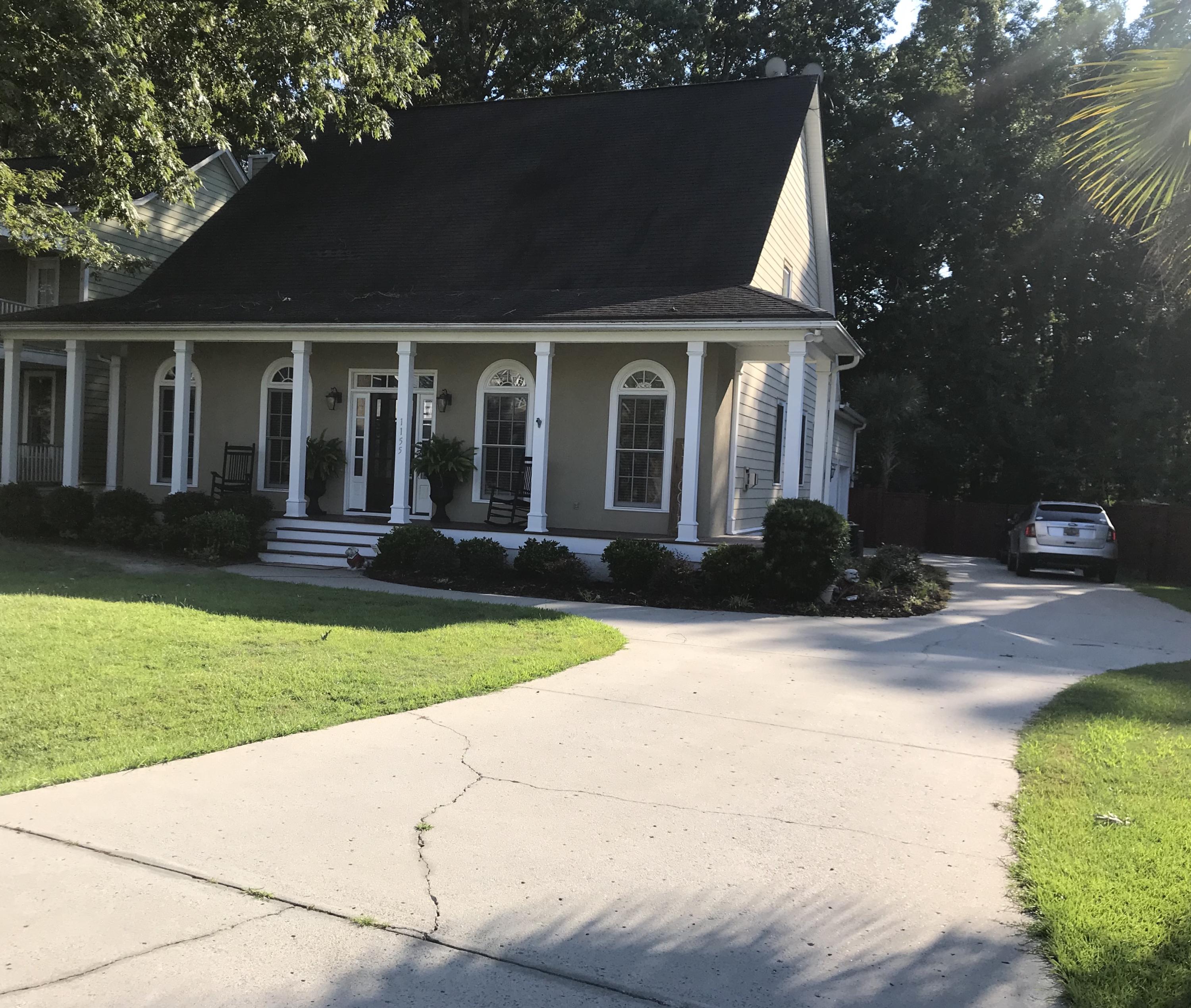 1155 Quick Rabbit Loop Charleston, SC 29414 - Photo 2 of 32 fullsizeoutput_fed
