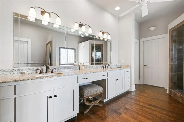 $1,875,000 | 100 Hever Knoll, Loch Lloyd, MO 64012