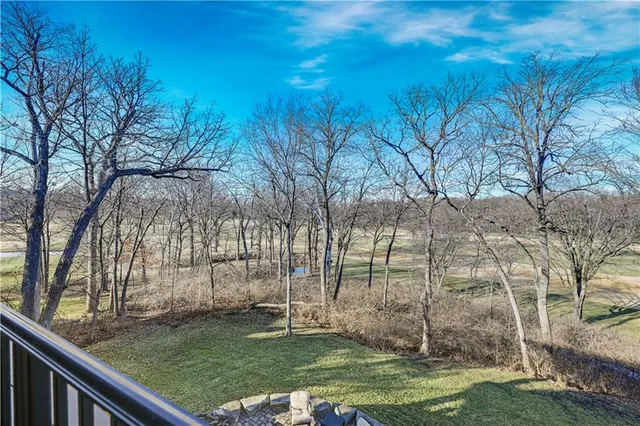 $1,875,000 | 100 Hever Knoll, Loch Lloyd, MO 64012