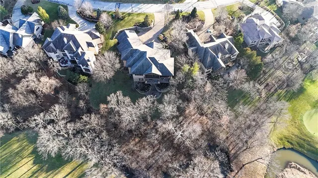 $1,875,000 | 100 Hever Knoll, Loch Lloyd, MO 64012
