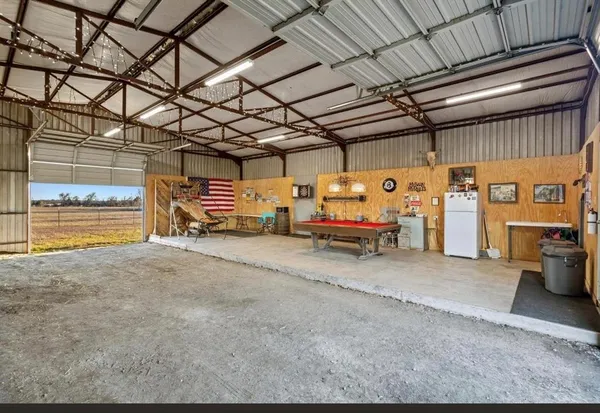$650,000 | 420 County Road 4825, Leonard, TX 75452