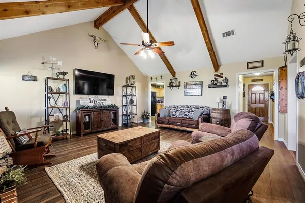 $650,000 | 420 County Road 4825, Leonard, TX 75452