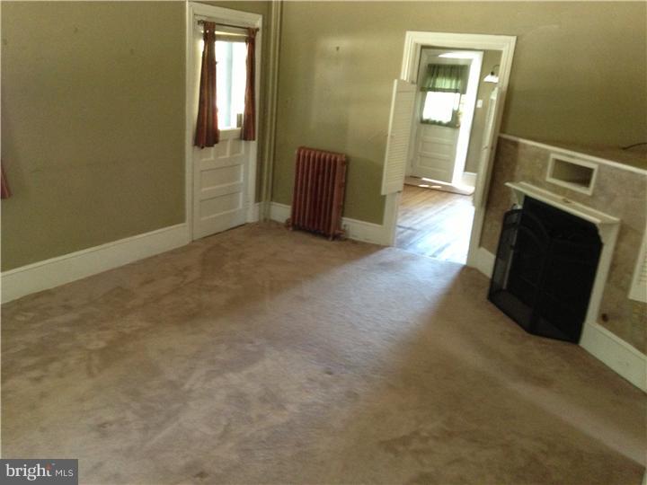 204 Level Road Collegeville, PA 19426 - Photo 5 of 17 Living Room