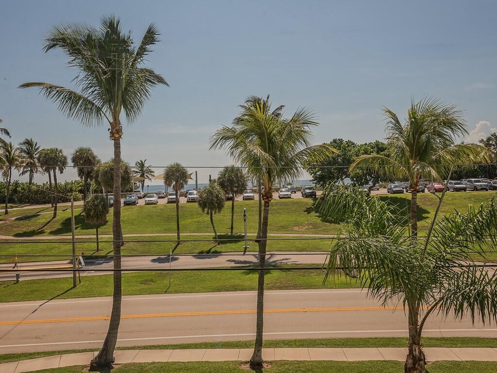 6530 North Ocean Boulevard, Unit 301 Ocean Ridge, FL 33435 - Photo 15 of 33 View