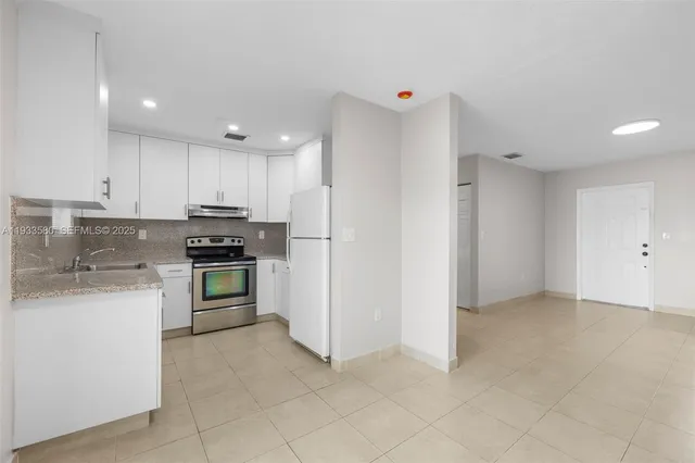 $2,850 | 85 West 24th Street, Unit 85, Hialeah, FL 33010